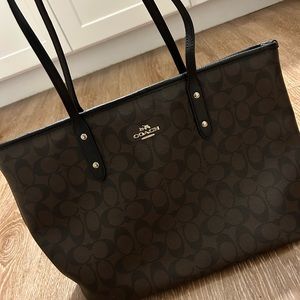 Coach Tote Purse